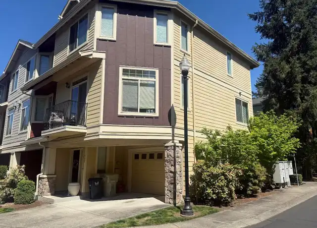 Property at 402 NE Patricia Ann Pl Unit 402, Hillsboro, OR, 97006, 2 beds, 2.5 baths, [object Object]