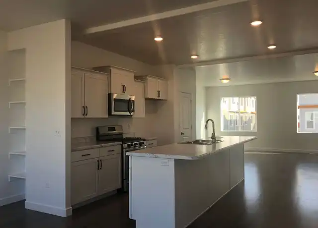 Property at 617 W 1430 South St Unit Chan 1 Master, Vineyard, UT, 84058, 4 beds, 3 baths, [object Object]
