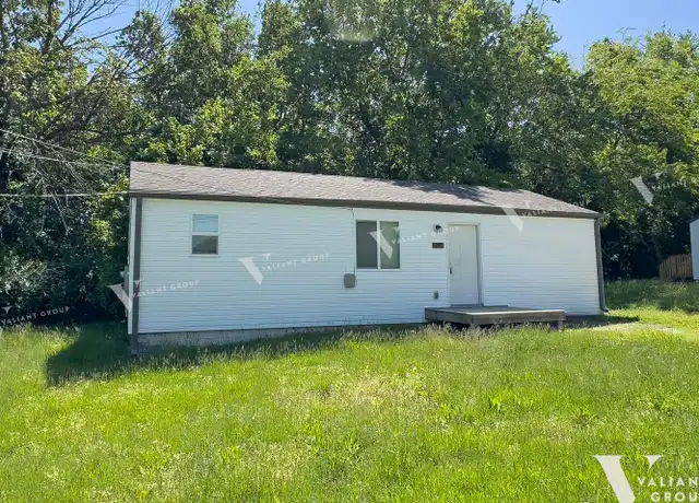 Property at 3222 N Howard Ave, Springfield, MO, 65803, 3 beds, 1 bath, [object Object]
