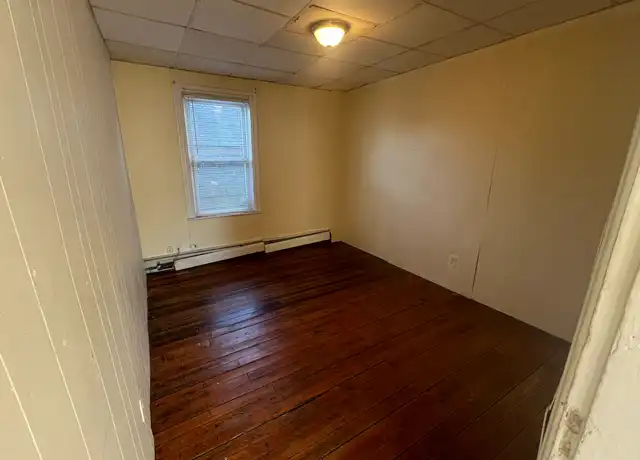 Property at 310 Hawkins St Unit 1M, Providence, RI, 02904, 1 bed, 1 bath, [object Object]