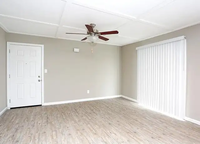 Photo of 1000 W Zeering Rd, Turlock, CA 95382