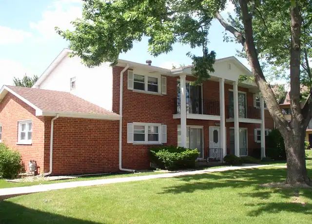 Property at 15260 El Cameno Ter Unit 1W, Orland Park, IL, 60462, 2 beds, 1 bath, [object Object]