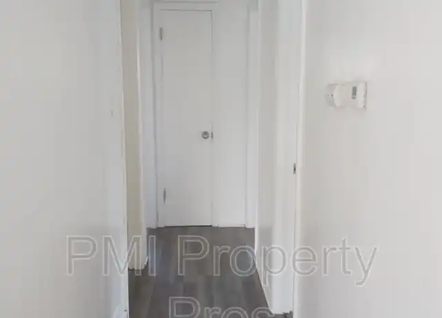 Property at 5658 N 61st St, Milwaukee, WI, 53218, 3 beds, 1 bath, [object Object]