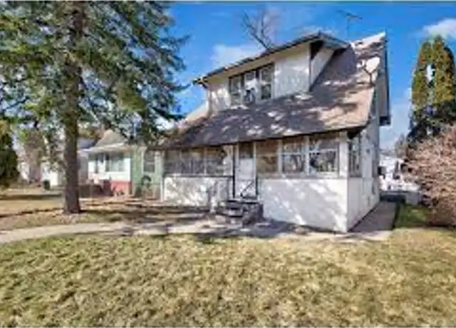 Property at 1267 Hewitt Ave, Saint Paul, MN, 55104, 5 beds, 2 baths, [object Object]