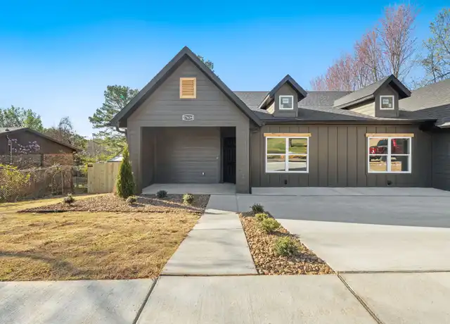Property at 2763 W Rutledge Ln Unit 2, Fayetteville, AR, 72704, 3 beds, 2 baths, [object Object]