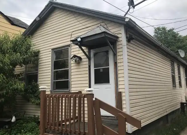 Property at 708-710 S 7th St, Milwaukee, WI, 53204, 3 beds, 1 bath, [object Object]