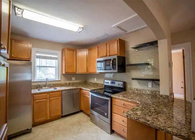 Property at 1017 SW 2nd Pl, Gainesville, FL, 32601, 2 beds, 1 bath, [object Object]