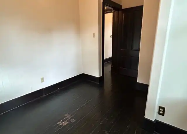 Property at 1639 Prospect St Unit 9, La Crosse, WI, 54603, 1 bed, 1 bath, [object Object]