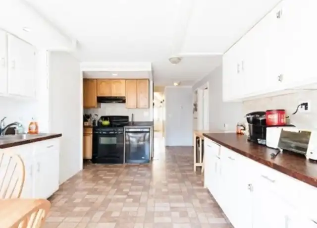 Property at 831 E 2nd St #1, South Boston, MA, 02127, 4 beds, 1 bath, [object Object]