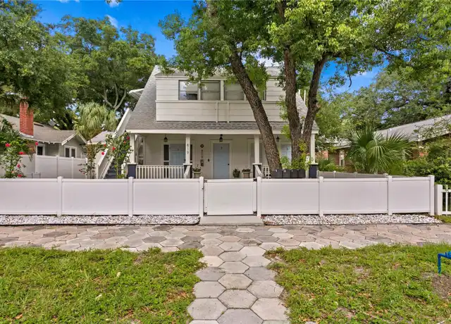 Property at 819 11th St N Unit 1, St. Petersburg, FL, 33705, 1 bed, 1 bath, [object Object]