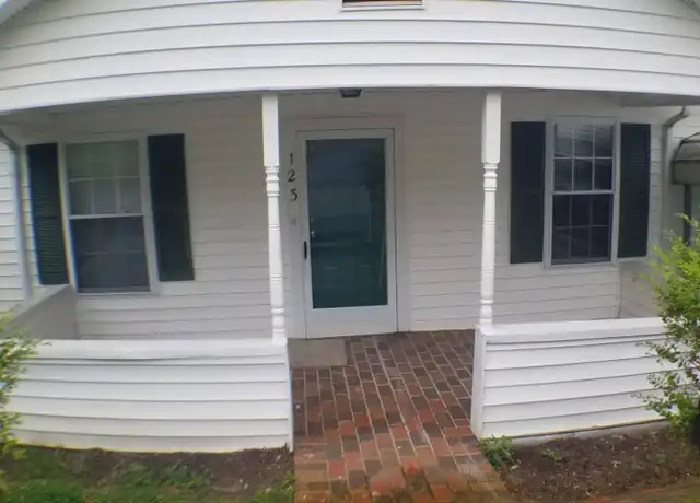 Property at 123 Lily St, Bristol, TN, 37620, 2 beds, 1 bath, [object Object]