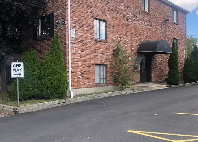 Property at 153 W Hancock St Unit 11, Manchester, NH, 03102, 2 beds, 1 bath, [object Object]