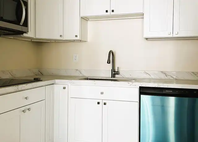 Property at 4135 Brooklyn Ave NE, Seattle, WA, 98105, 2 beds, 1 bath, [object Object]