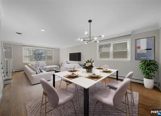 Property at 77 Liberty Pl, Palisades Park, NJ, 07650, 3 beds, 2.5 baths, [object Object]