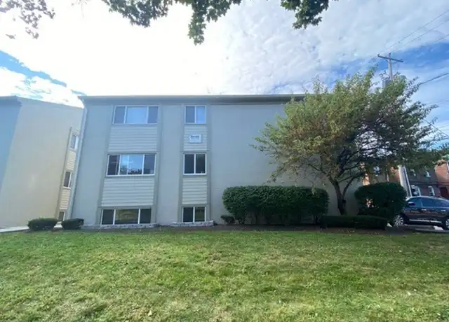 Property at 31 E 12th Ave Apt 1C, Columbus, OH, 43201, 3 beds, 1 bath, [object Object]