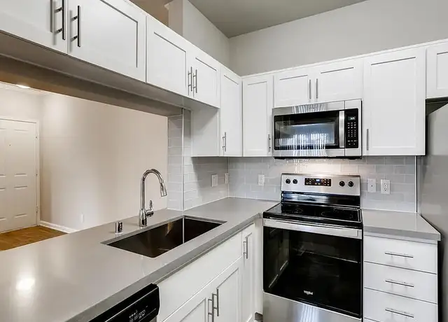 Photo of 2 Enterprise, Aliso Viejo, CA 92656
