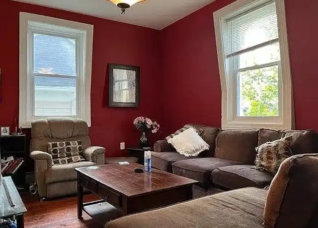 Property at 29 Brighton St Unit 3, Providence, RI, 02909, 4 beds, 1.5 baths, [object Object]
