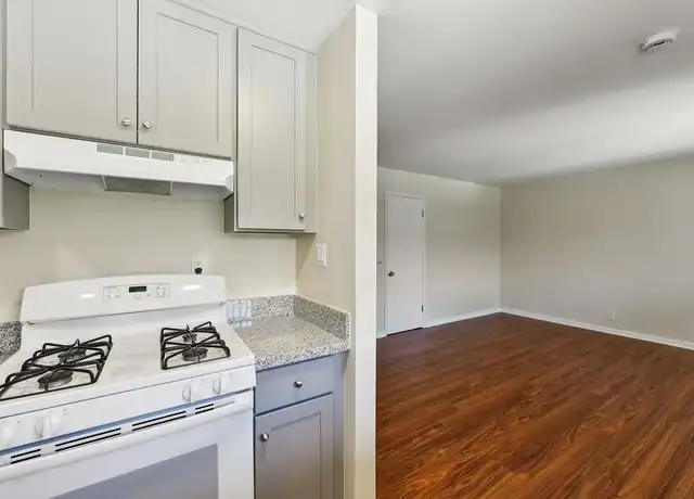 Property at ROCKINGHAM APARTMENTS - 10421 El Mercado Dr, Rancho Cordova, CA, 95670, 1-2 bed, 1 bath, [object Object]