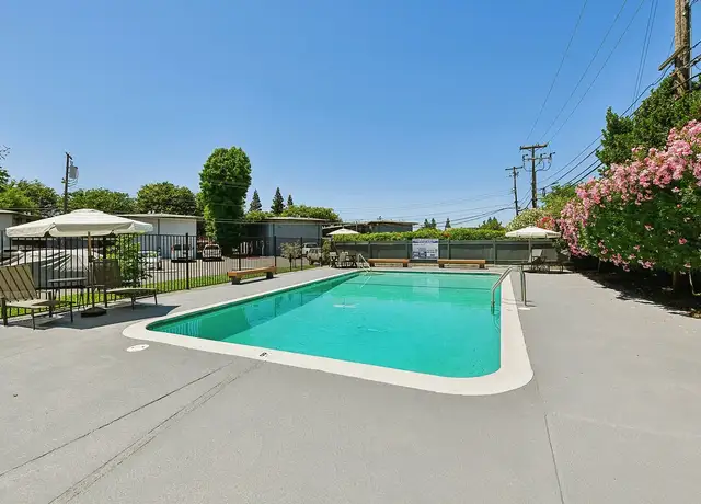 Photo of 10421 El Mercado Dr, Rancho Cordova, CA 95670