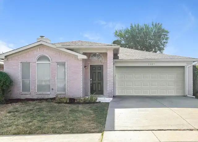 Property at 5907 King William Dr, Arlington, TX, 76018, 3 beds, 2 baths, [object Object]