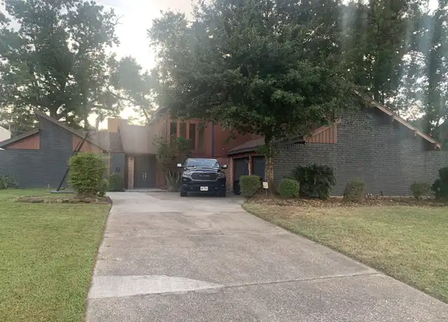 Property at 20035 Pinehurst Place Dr, Humble, TX, 77346, 4 beds, 2.5 baths, [object Object]