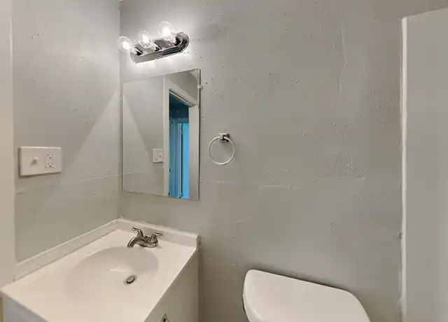 Property at 4720 Kilpatrick Ave, Fort Worth, TX, 76107, 2 beds, 1 bath, [object Object]