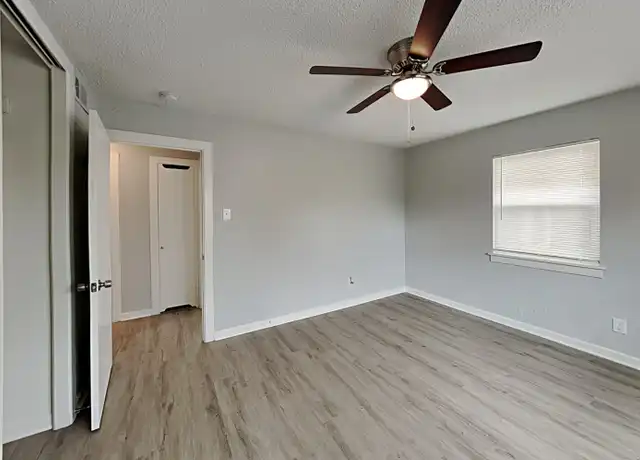 Property at 4720 Kilpatrick Ave, Fort Worth, TX, 76107, 2 beds, 1 bath, [object Object]
