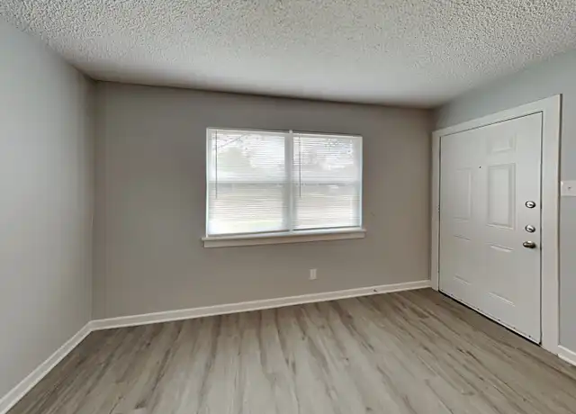 Property at 4720 Kilpatrick Ave, Fort Worth, TX, 76107, 2 beds, 1 bath, [object Object]