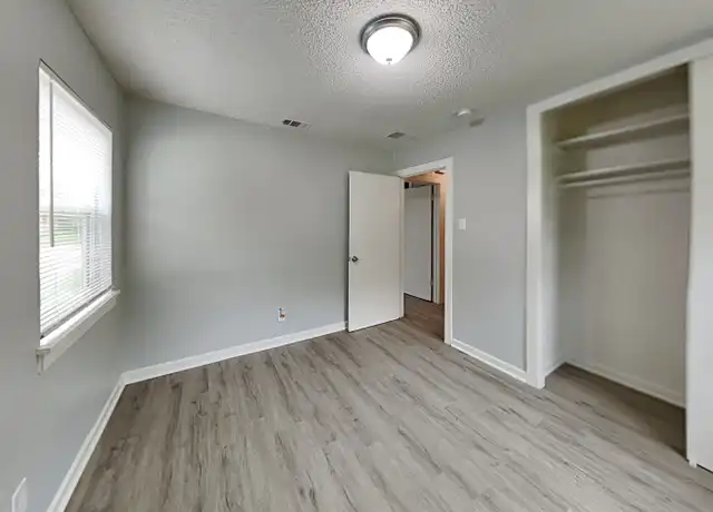Property at 4720 Kilpatrick Ave, Fort Worth, TX, 76107, 2 beds, 1 bath, [object Object]