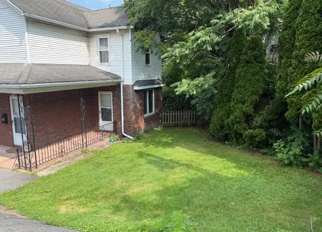 Property at 102 W Breaker St, Olyphant, PA, 18447, 4 beds, 1.5 baths, [object Object]