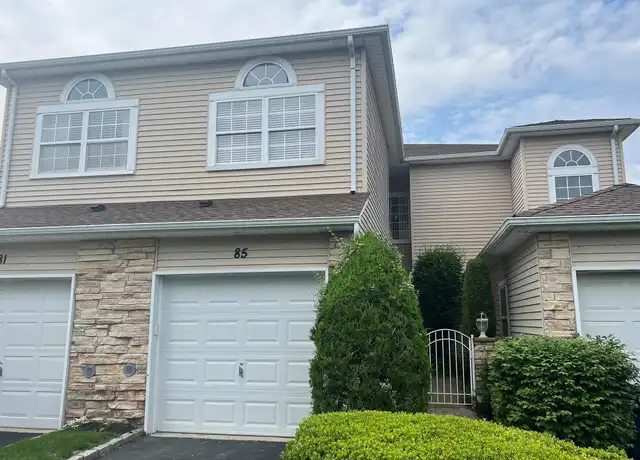 Property at 85 Windwatch Dr, Hauppauge, NY, 11788, 2 beds, 2.5 baths, [object Object]