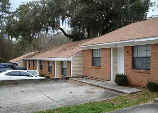 Property at 433 Cactus St Unit 433, Tallahassee, FL, 32304, 2 beds, 2 baths, [object Object]