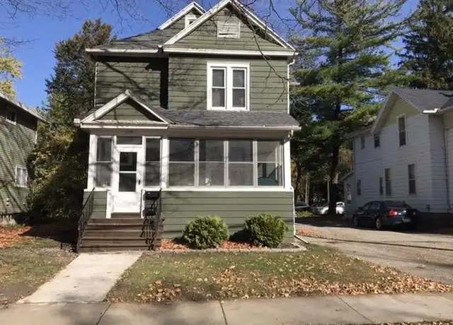 Property at 1124 Elmwood Ave, Oshkosh, WI, 54901, 4 beds, 1 bath, [object Object]