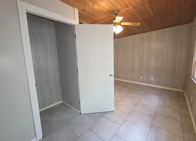Property at 843 Grove Ave, Holly Hill, FL, 32117, 3 beds, 1.5 baths, [object Object]