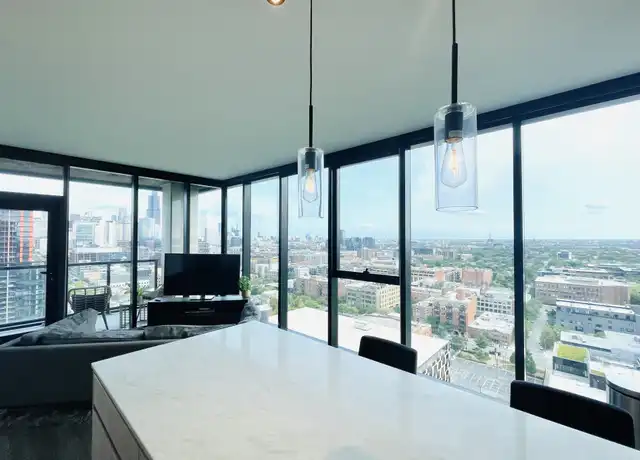 Property at 125 S Jefferson St, Chicago, IL, 60661, 1 bed, 1 bath, [object Object]