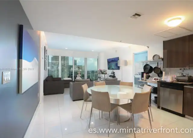 Property at 92 SW 3rd St #3003, Miami, FL, 33130, 3 beds, 2.5 baths, [object Object]