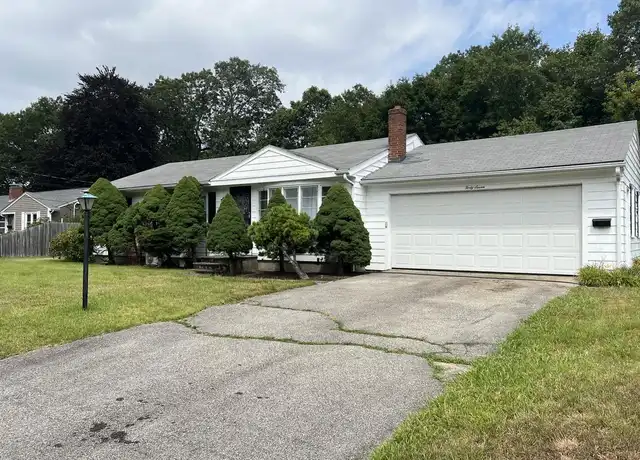 Property at 47 Ashwood Cir, Warwick, RI, 02886, 3 beds, 1 bath, [object Object]