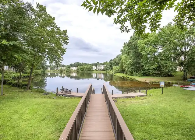Property at Wilde Lake Apartments - 2900 Bywater Dr, Henrico, VA, 23233, 1-3 bed, 1-2 bath, [object Object]