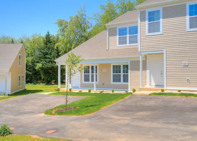 Property at 625 Pin Oak Dr NW, Christiansburg, VA, 24073, 3 beds, 2 baths, [object Object]