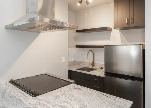Property at 242 E 100 S Unit 03, Salt Lake City, UT, 84111, 1 bed, 1 bath, [object Object]