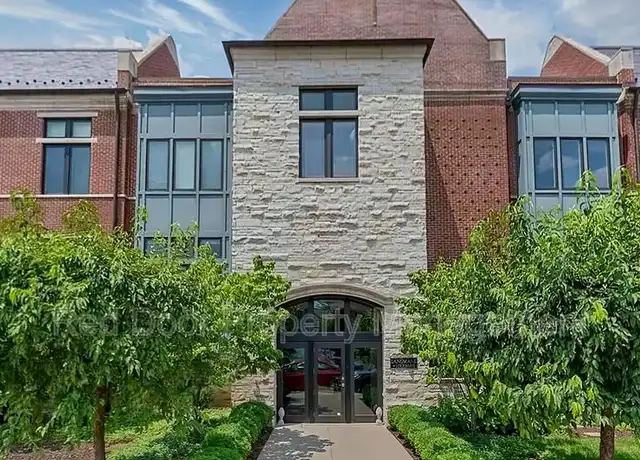 Property at 222 N East St #201, Indianapolis, IN, 46204, 1 bed, 2 baths, [object Object]