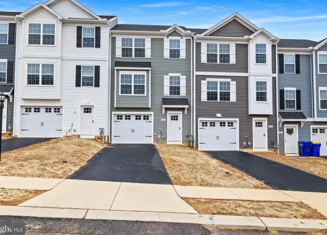 Property at 103 H St Unit 1-03, Carlisle, PA, 17013, 4 beds, 2.5 baths, [object Object]