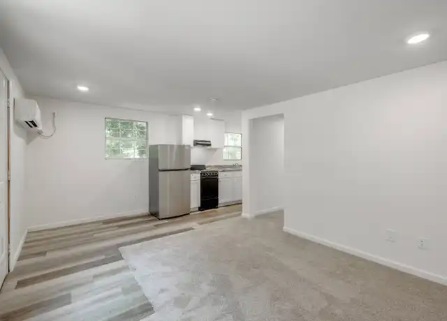 Property at 14 Laurel Ln Unit 104, Chattanooga, TN, 37412, 1 bed, 1 bath, [object Object]