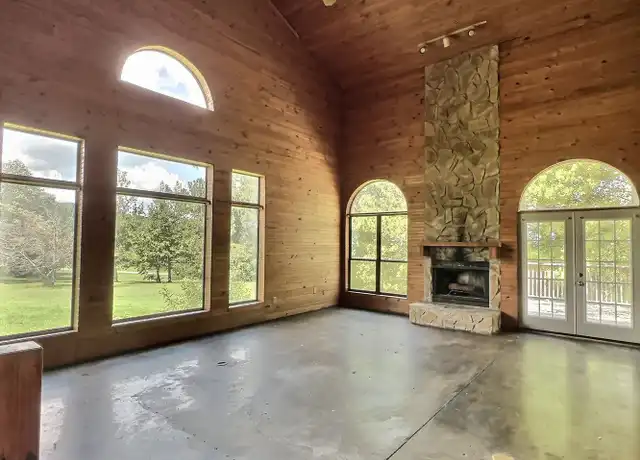 Property at 109 County Road 64, Deatsville, AL, 36022, 3 beds, 3 baths, [object Object]