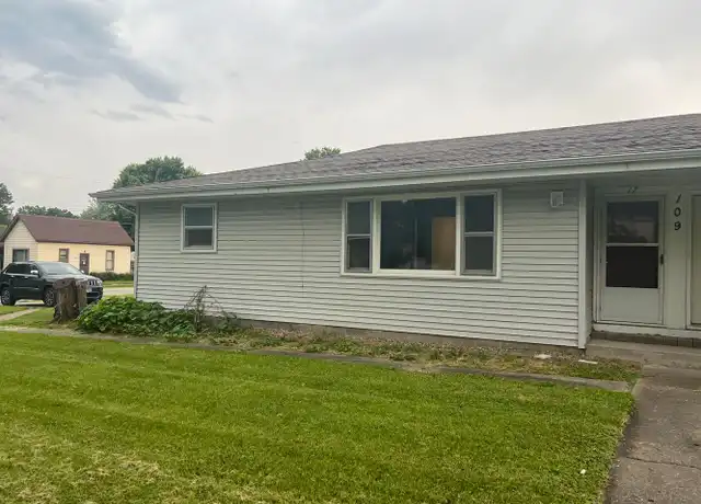 Property at 109 Lincoln St #17, Athens, IL, 62613, 2 beds, 1 bath, [object Object]