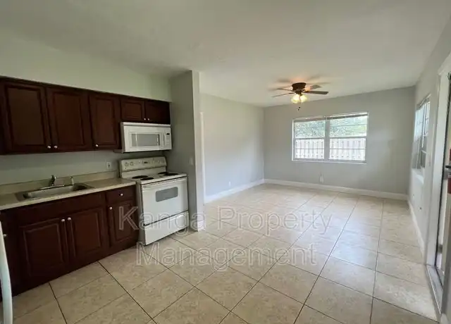 Property at 4820 Maine St Unit 4, Lake Worth Beach, FL, 33461, 1 bed, 1 bath, [object Object]
