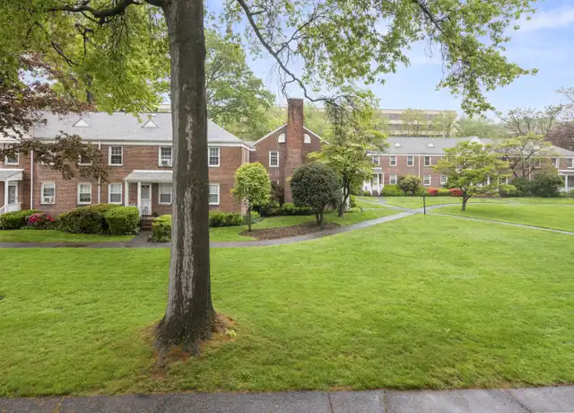 Property at 2475 Summer St Unit 3H, Stamford, CT, 06905, 1 bed, 1 bath, [object Object]