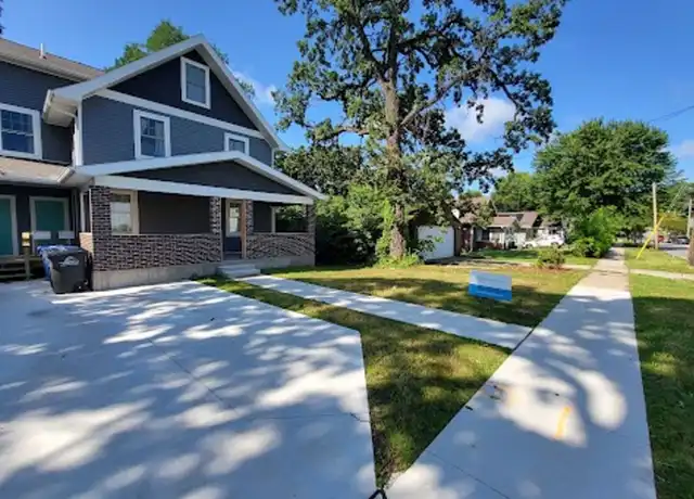 Property at 2406 Woodland Ave Unit 2406-2, Des Moines, IA, 50312, 3 beds, 1 bath, [object Object]