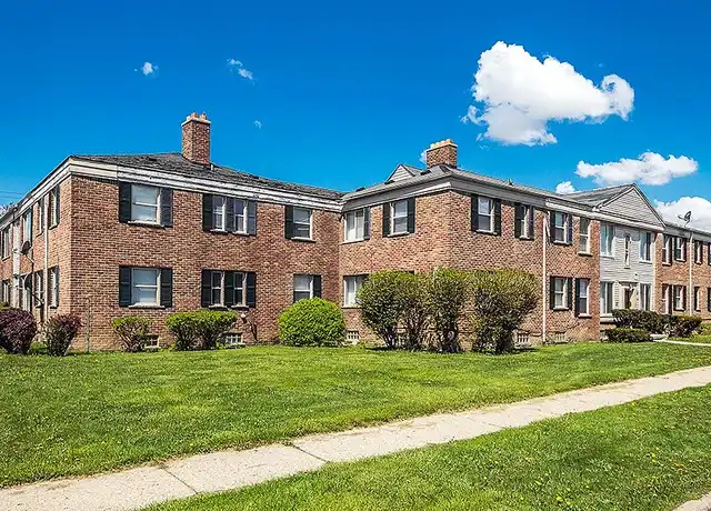 Property at Franklin Village Apartments - 18450 W Chicago, Detroit, MI, 48228, 1 bed, 1 bath, [object Object]