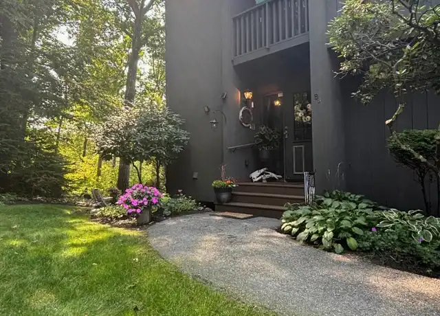 Property at 833 Weirs Blvd Unit B8, Laconia, NH, 03246, 3 beds, 2.5 baths, [object Object]